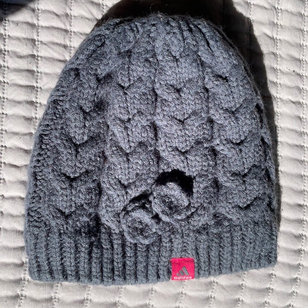Adidas women’s knit beanie